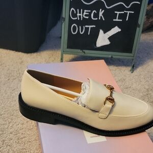 Elegant Cream Loafers 8
